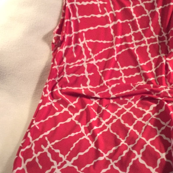 Anne Klein Red and white dressy sleeveless blouse - Picture 2 of 6